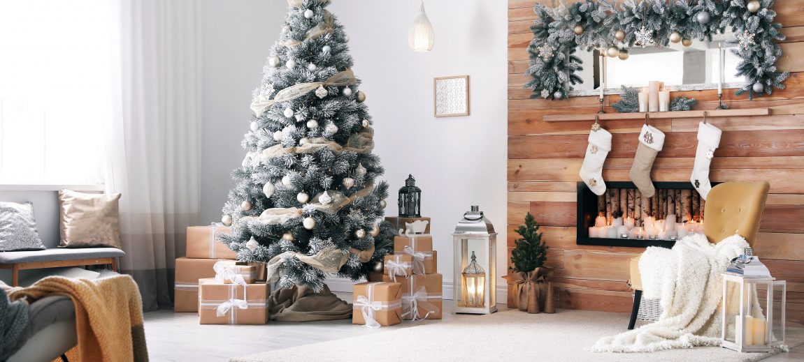 How Many Lights Should Go on a Christmas Tree?